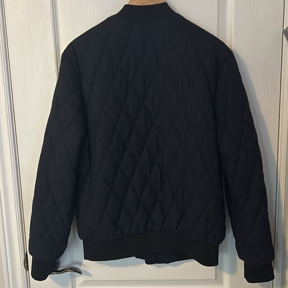 Men’s H&M bomber jacket with quilt detailing. - Picture 3 of 5